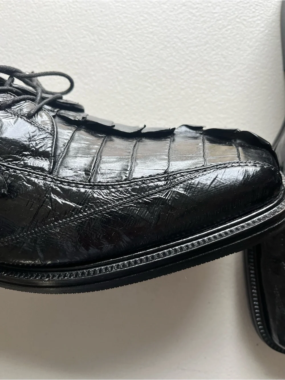 Romano croc embossed